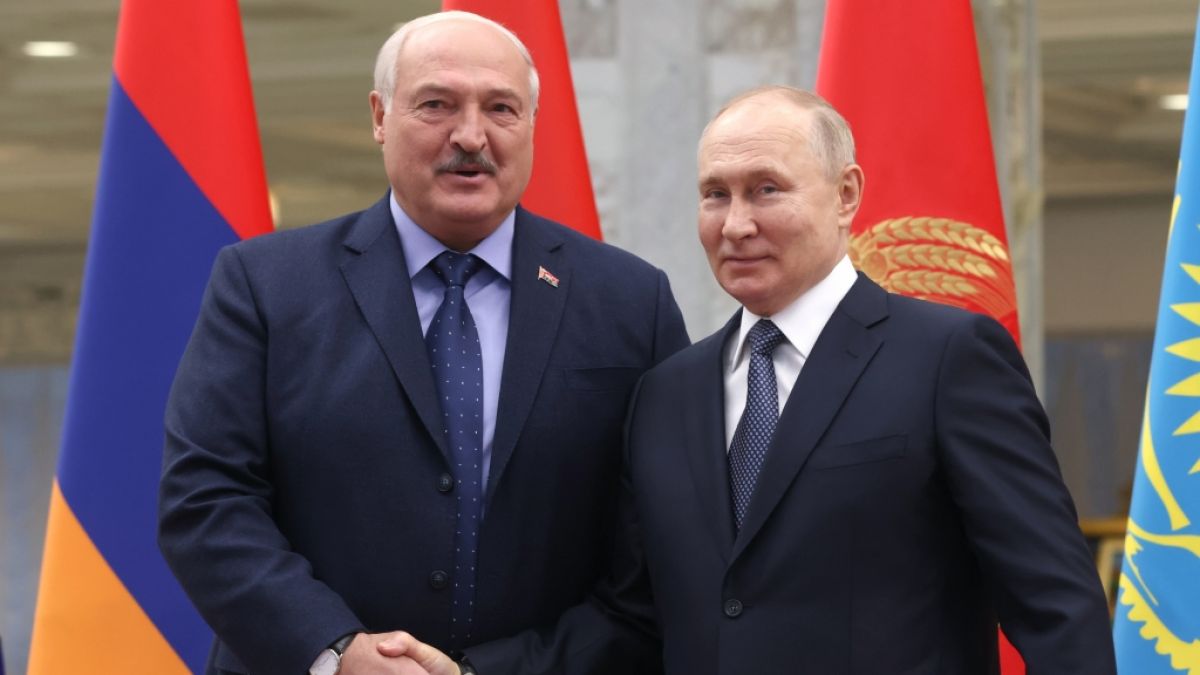 Alexander Lukaschenko und Wladimir Putin sind seit Jahren eng befreundet. (Foto)