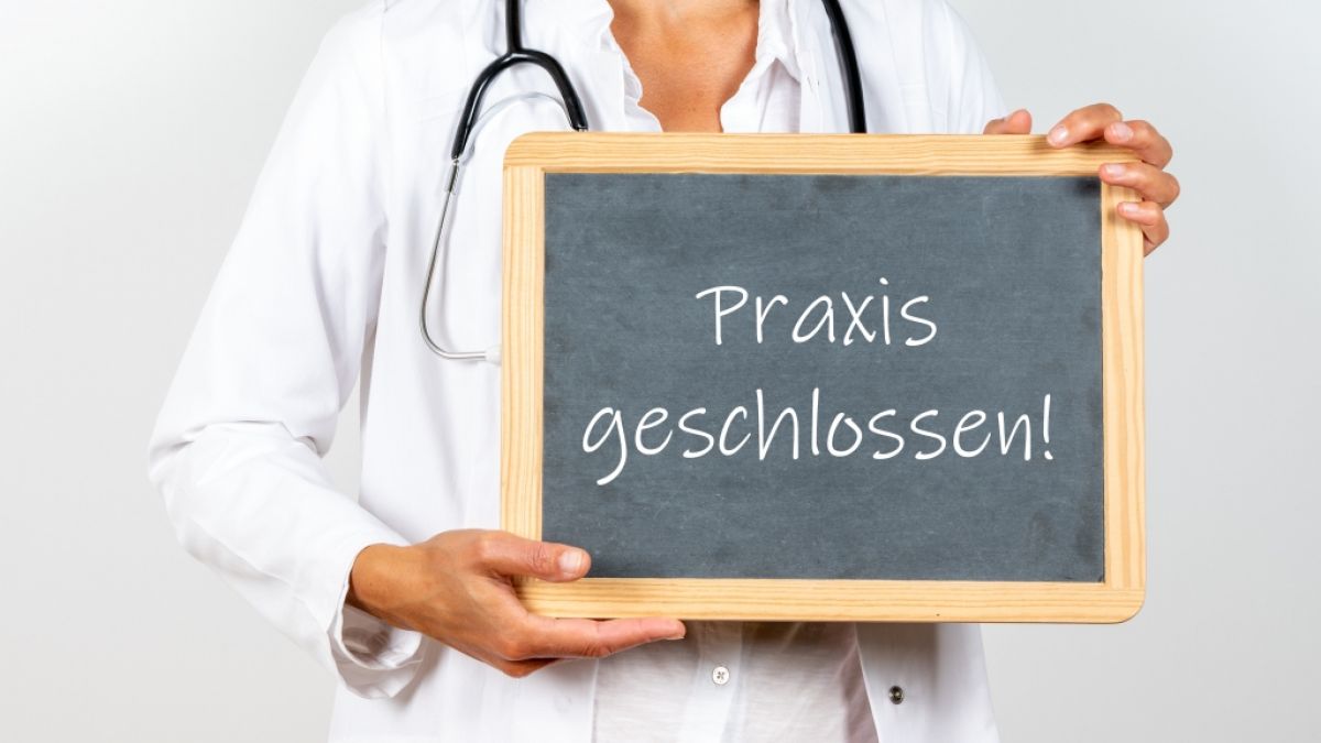 Tausende Arztpraxen machen in Deutschland zwischen dem 27. und 29.12.2023 dicht. (Foto)