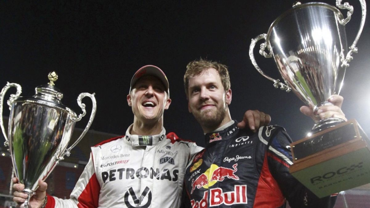 Michael Schumacher und Sebastian Vettel im Jahr 2012: Die beiden Formel-1-Weltmeister verstanden sich immer gut. (Foto)