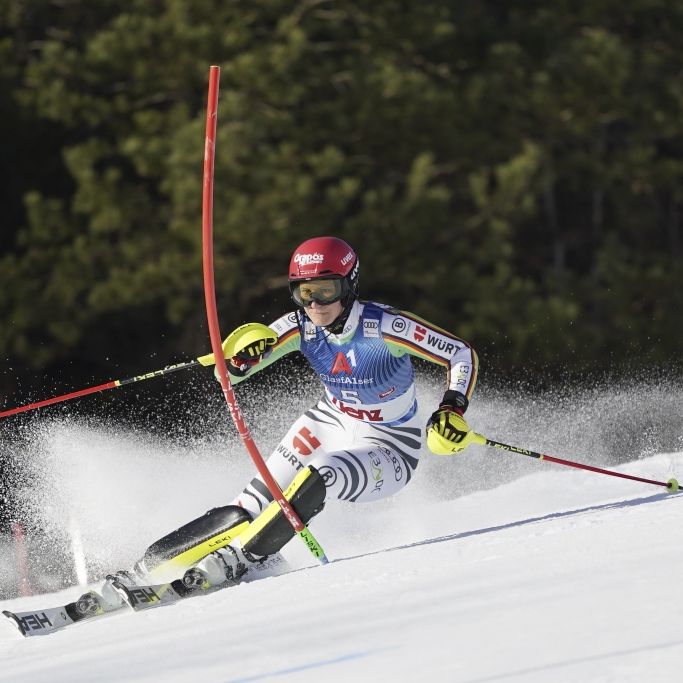 Vlhová holt Slalom-Sieg der Damen in Slowenien