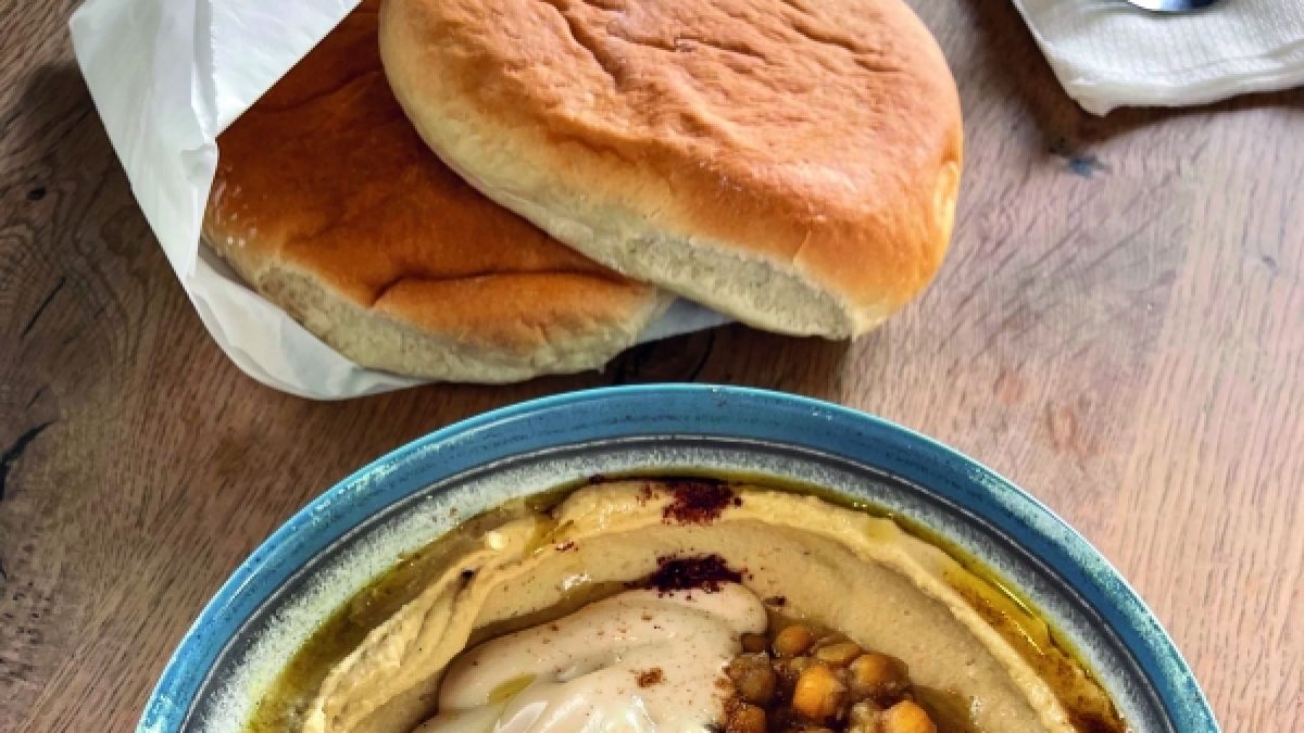 Im Kochbuch "Kanaan - das israelisch-palästinensische Kochbuch" spielt Hummus eine zentrale Rolle. (Foto)