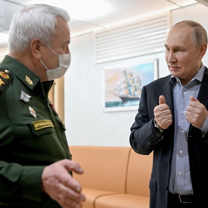 Hinterhalt beim Truppenbesuch: Putin-Oberst von Landmine zerfetzt