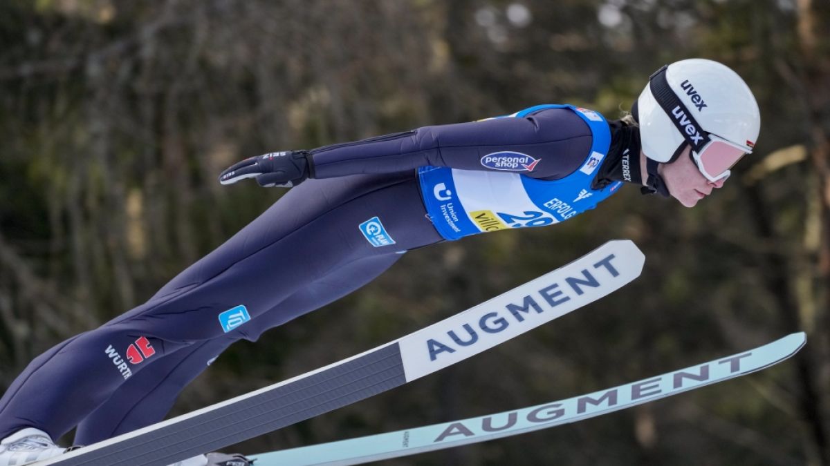 DSV-Athletin Pauline Hessler im Flug: Wie schlagen sich die deutschen Skispringerinnen beim Weltcup in Sapporo? (Foto)