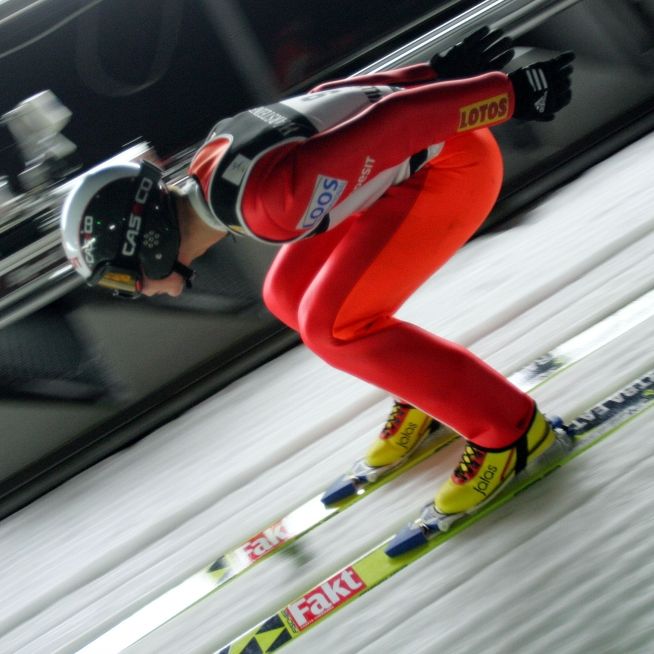 Wintersportwelt geschockt! Skisprung-Star mit nur 37 Jahren gestorben
