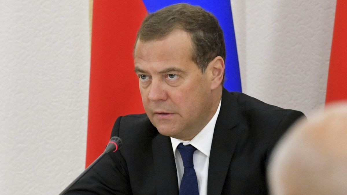 Dmitri Medwedew droht Erneut mit dem Einsatz von Atomwaffen in der Ukraine. (Foto)