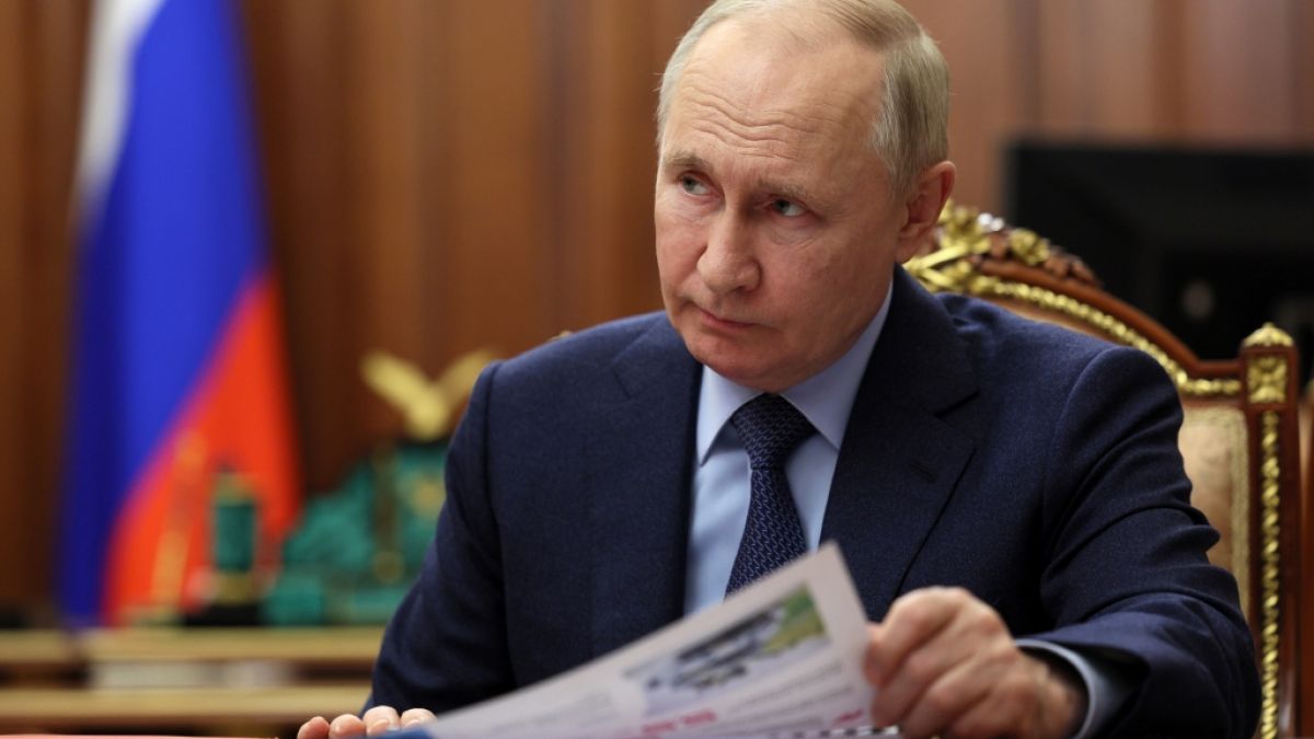 Wladimir Putin soll tagtäglich mit erbitterten Machtkämpfen in seinem engsten Umfeld konfrontiert sein. (Foto)