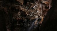 Eine 38-jährige Frau ist in einer Höhle im US-Bundesstaat Virginia metertief in den Tod gestürzt (Symbolfoto).