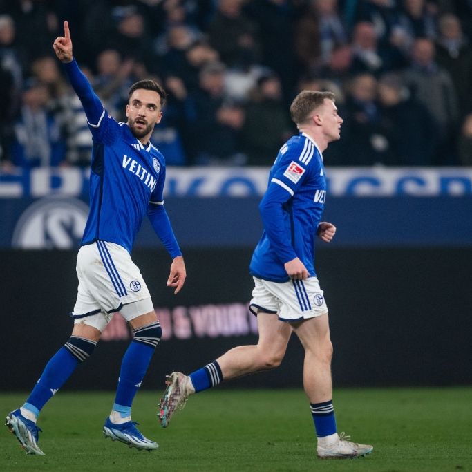 Schalkes Vorstandschef Tillmann kündigt 