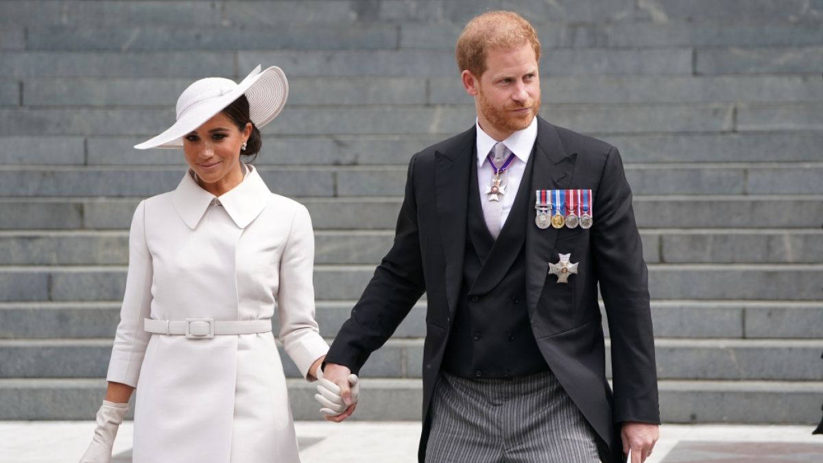 Prinz Harry und Meghan Markle haben für ihren jüngsten Glamour-Auftritt reichlich Schelte kassiert. (Foto)