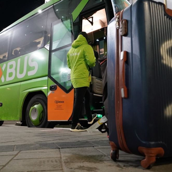 Flixbus erhöht plötzlich Preise! Reisende wüten wegen Teuer-Schock