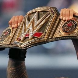 The Rock, Roman Reigns, CM Punk: Diese Gerüchte lassen WWE-Fans ausflippen