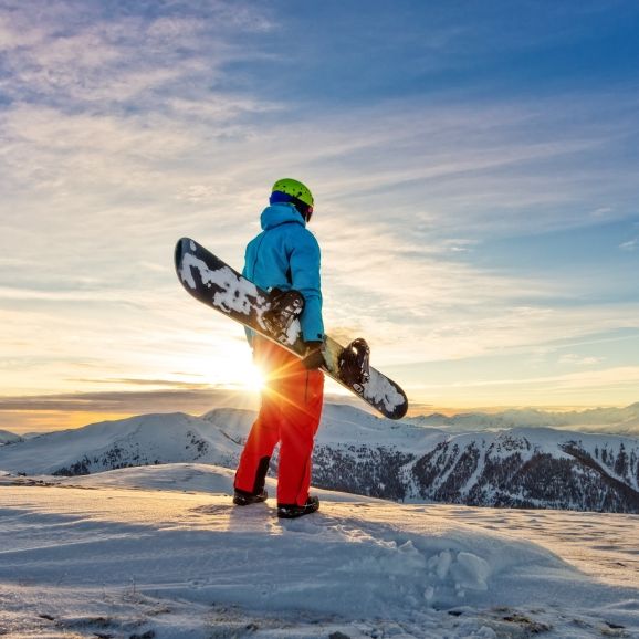 Crash mit Skifahrer! Deutscher Snowboarder gestorben