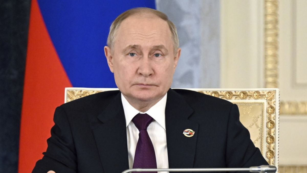 Offenbar muss Wladimir Putin den Verlust seines Top-Generals Alexander Tatarenko im Ukraine-Krieg verkraften. (Foto)