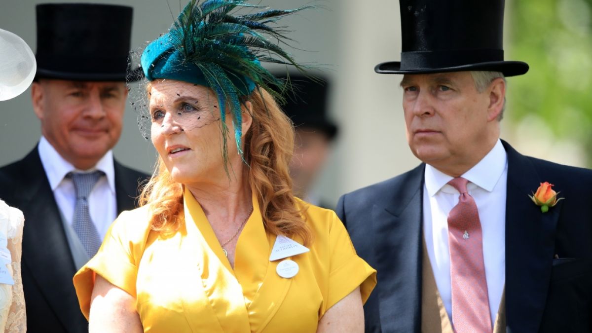 Auch drei Jahrzehnte nach ihrer Scheidung noch ein Herz und eine Seele: Sarah Ferguson und Prinz Andrew, die Herzogin und der Herzog von York. (Foto)