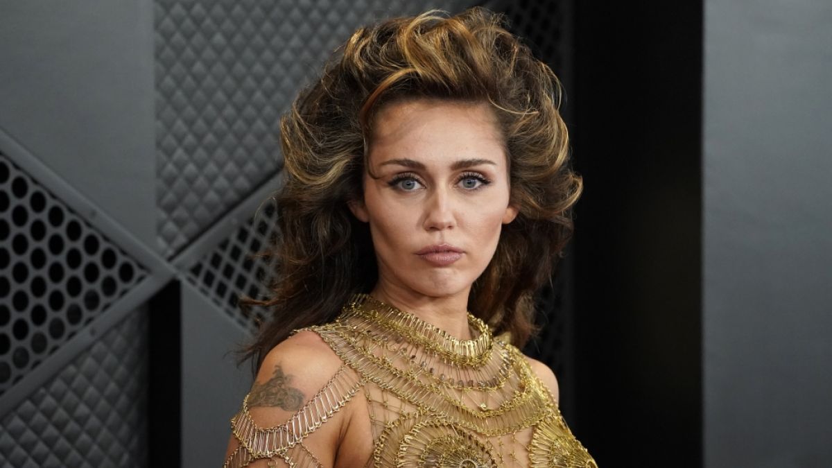 Miley Cyrus bei der Grammy-Verleihung im Februar 2024. (Foto)
