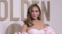 Jennifer Lopez wirbt auf Instagram für Handtaschen. 