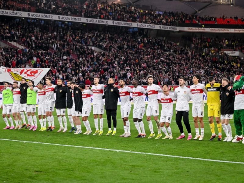 VfB Stuttgart News: Wolfsburger Chefetage schweigt: Droht Coach Bauer das Aus?