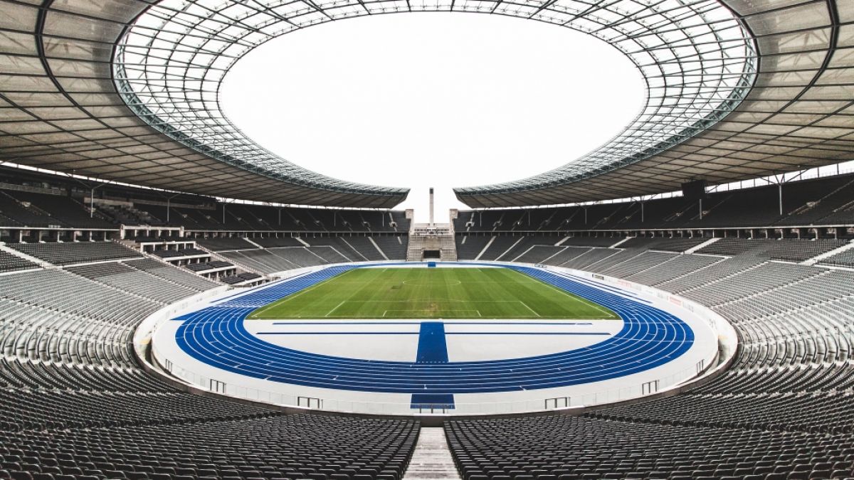 Im Berliner Olympiastadion soll das Finale der Fußball-EM 2024 in Deutschland stattfinden. (Foto)