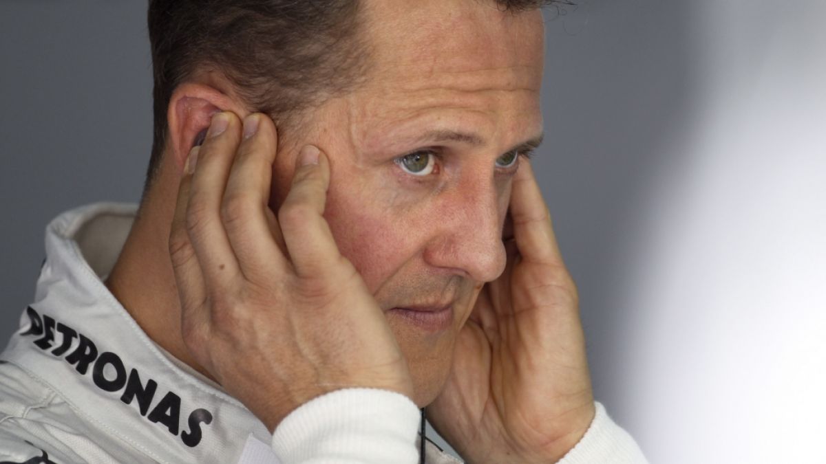 Der Zusammenstoß mit Jacques Villeneuve war die wohl größte Schmach in Schumis Karriere. (Foto)