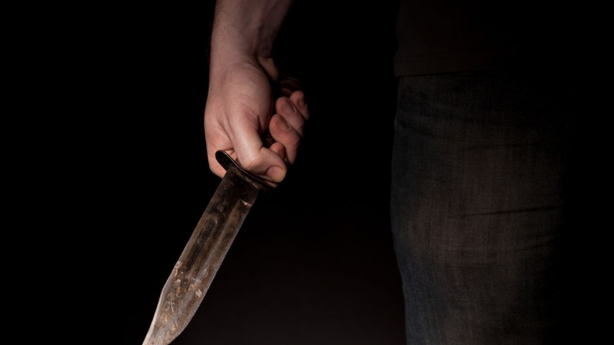 An einem Gymnasium in Wuppertal kam es zu einer blutigen Messerattacke. (Foto)
