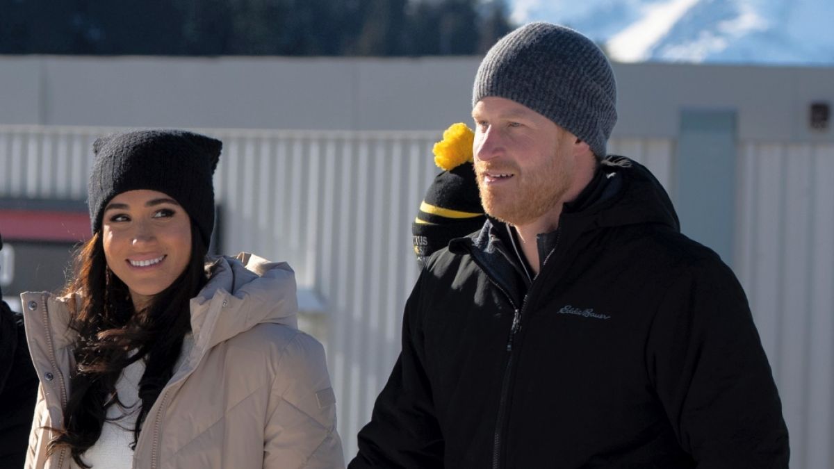Prinz Harry und Meghan Markle rührten jüngst in Kanada die Werbetrommel für die Invictus Games - und zeigten sich als strahlend verliebtes Paar. (Foto)