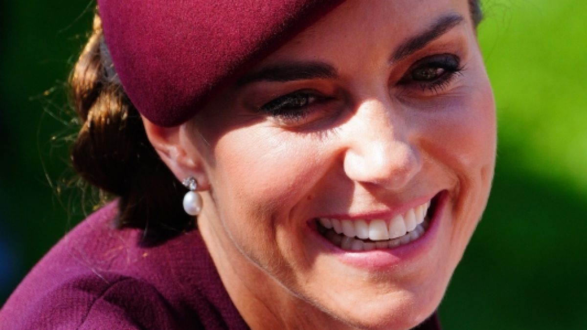 Eine bittere Pille für Royals-Fans: Frühestens nach Ostern 2024 wird Prinzessin Kate nach ihrer Bauch-OP wieder in die Öffentlichkeit zurückkehren. (Foto)