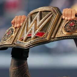 Cody Rhodes besiegt Roman Reigns - McIntyre entthront Seth Rollins