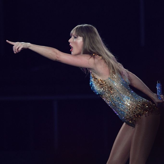 Taylor Swift: Popstar erschöpft und ausgelaugt! / Dmitri Medwedew völlig irre: Drohungen weiten sich aus!