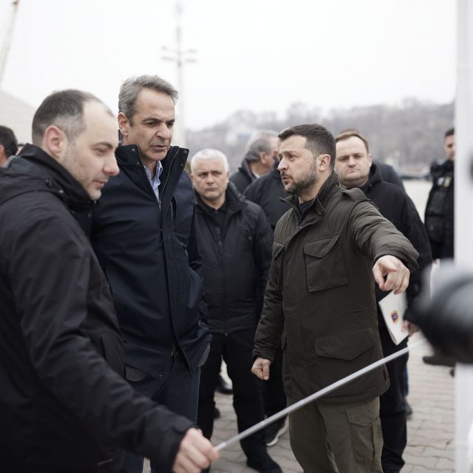 Odessa unter Beschuss während Selenskyj-Besuch - Ukraine-Präsident schaffte es nicht in Schutzraum