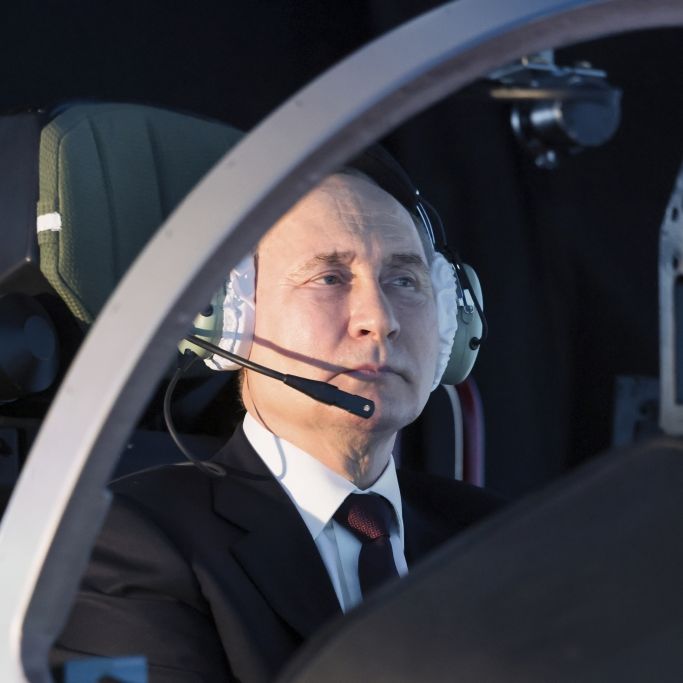 Massiver Drohnen-Angriff auf geliebten Millionenflieger des Kreml-Chefs