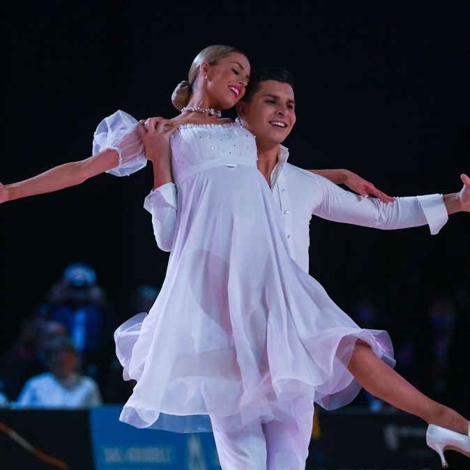 Alexandr und Patricija Ionel 2021 im Finale der Showdance Standard Weltmeisterschaft in Leipzig.