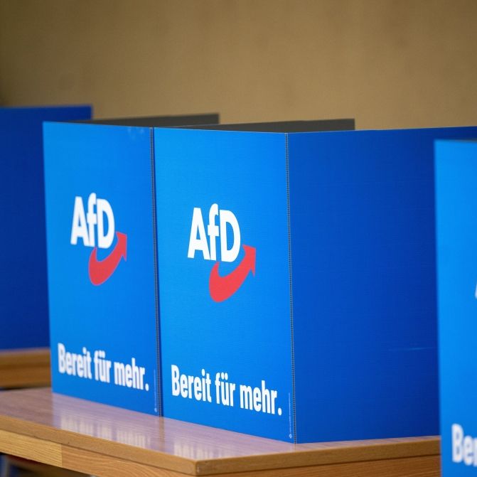 Die Alternative für Deutschland (AfD) sorgt mit ihrer rechtspopulistischen Ausrichtung desöfteren für reichlich Gesprächsstoff.