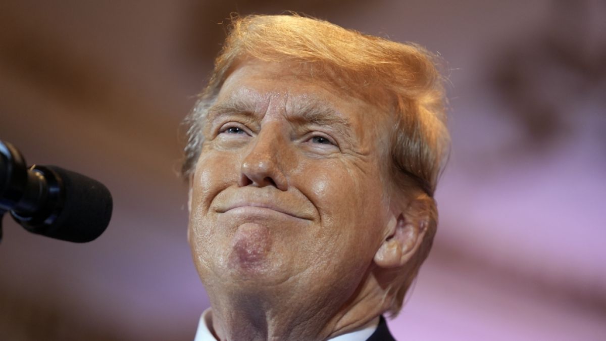 Donald Trump hat gut lachen: Der 77-Jährige soll Berichten zufolge sein Nettovermögen mehr als verdoppelt haben. (Foto)