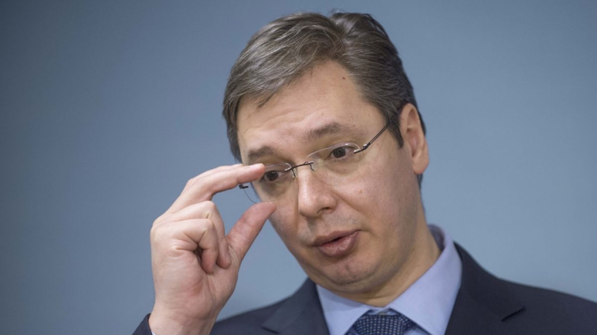 Der Serbien-Präsident verstört mit seiner Kampf-Ansage im Netz. (Foto)