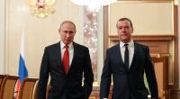 Putin-Kumpel Dmitri Medwedew (r.) schickt eine weitere unglaubliche Drohung gegen Ukraine-Präsident Wolodymyr Selenskyj.