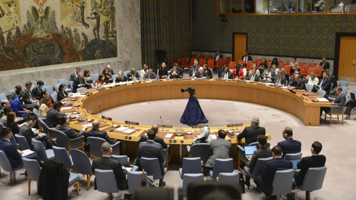 Der UN-Sicherheitsrat in New York plant voraussichtlich noch am Sonntag eine Sondersitzung nach dem iranischen Großangriff auf Israel. (Foto)