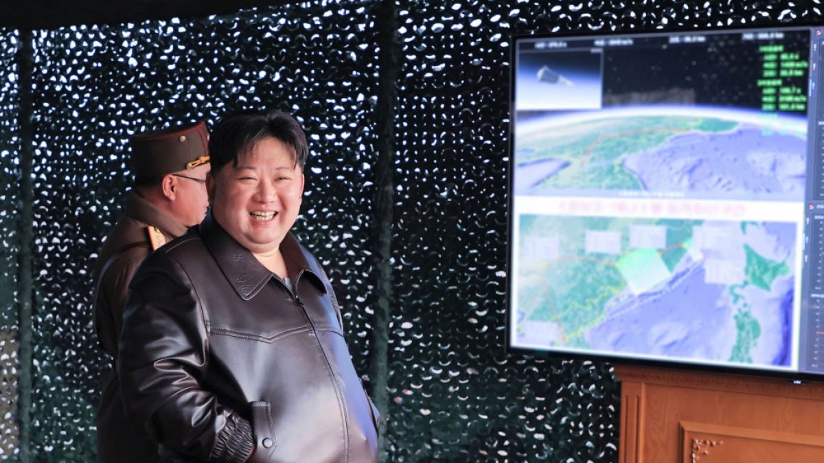Kim Jong-un soll im Geheimen tödliche Viren und Bakterien züchten. (Foto)