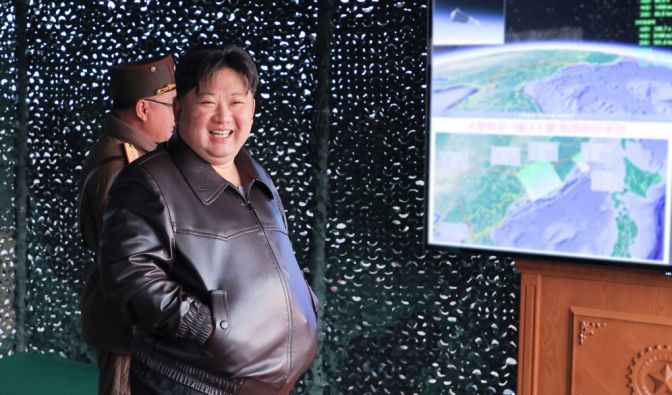 Kim Jong-un soll im Geheimen tödliche Viren und Bakterien züchten.