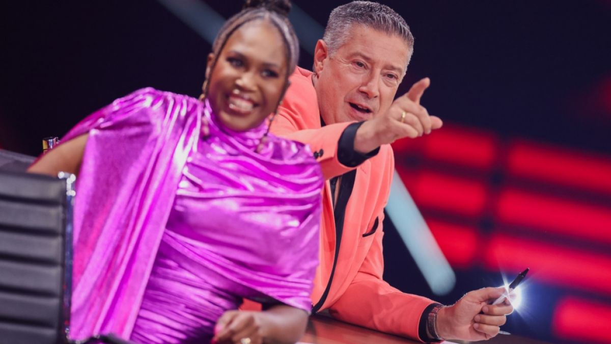 Die "Let's Dance"-Juroren Motsi Mabuse und Joachim Llambi können die achte Live-Show mit Einzeltänzen und den Jury-Team-Tänzen augenscheinlich kaum erwarten. (Foto)