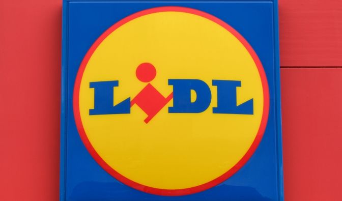 Das Logo an einer Filiale des Discounters Lidl (Symbolbild).