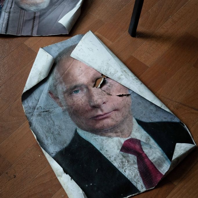 Eine Anti-Putin-Gruppe droht dem russischen Staatspräsidenten mit einer 