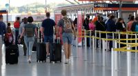 Ab dem 1. Mai 2024 kommen höhere Flugticket-Steuern auf Verbraucher zu.
