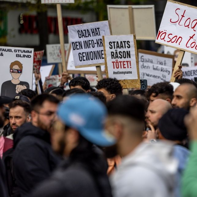 Politiker fordern nach der Demonstration in Hamburg ein Verbot von Muslim Interaktiv.