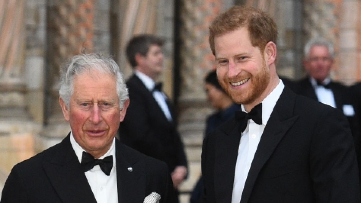 Während seiner Stippvisite in seiner britischen Heimat wird Prinz Harry wohl oder übel auf ein Wiedersehen mit seinem Vater König Charles III. verzichten müssen. (Foto)