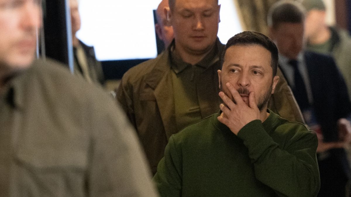 Wolodymyr Selenskyj hat den Chef seiner Leibgarde entlassen. In der Abteilung von Serhij Rud sollen Offiziere einen möglichen Anschlag auf den Ukraine-Präsidenten geplant haben. (Foto)