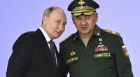 Stühlerücken im Kreml: Auf Geheiß von Wladimir Putin muss Verteidigungsminister Sergej Schoigu seinen Posten räumen.
