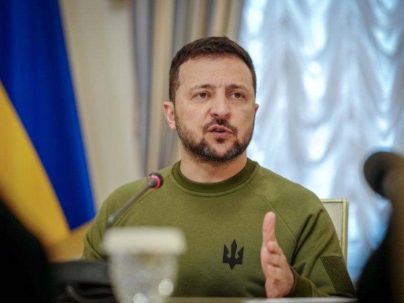 Wolodymyr Selenskyj News: Selenskyj überreicht Orden an ukrainischen Skeleton-Piloten