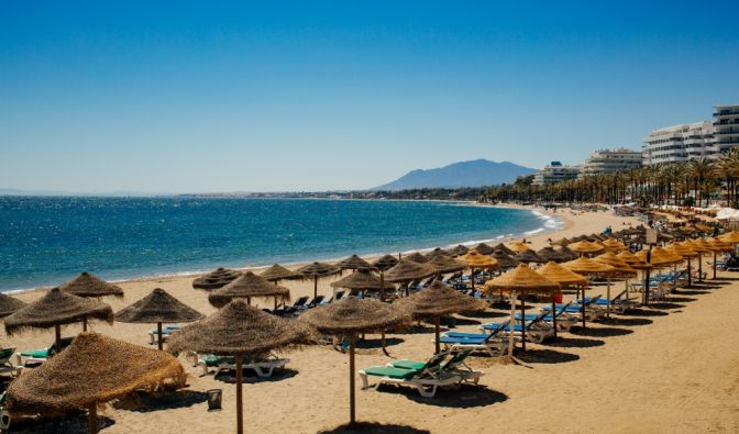 In Marbella an der spanischen Costa del Sol ist eine 26-jährige Urlauberin Opfer eines sexuellen Übergriffs geworden (Symbolfoto).