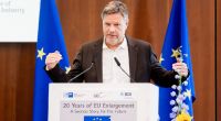 Robert Habeck spricht bei einer Konferenz.