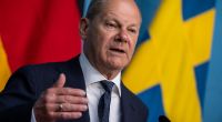 Bundeskanzler Olaf Scholz (SPD) spricht bei einer Pressekonferenz.